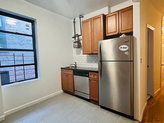 2nd image of 650 W 173rd St APT 52