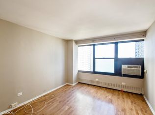 6032 N Sheridan Rd, Chicago, IL 60660