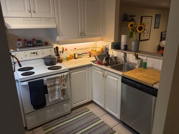 2 bedroom rental in Vancouver — photo 18