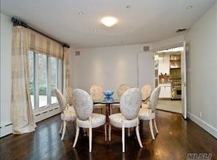 180 Harbor Acres Rd, Port Washington, NY 11050