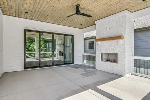 Building Photo - 2929B Vaulx Ln