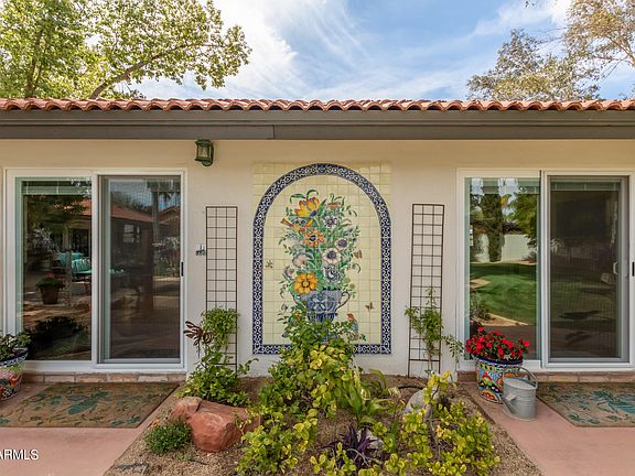 3rd image of 5202 E PARADISE Drive