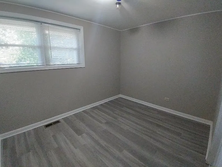109 W Gettysburg Ave — Photo 11