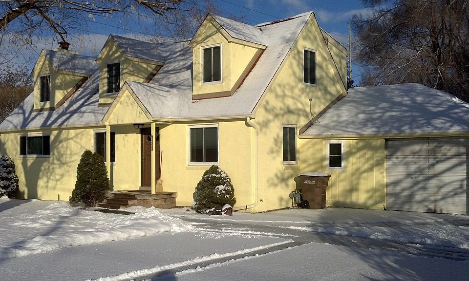 1st image of 1350 W Walnut Dr