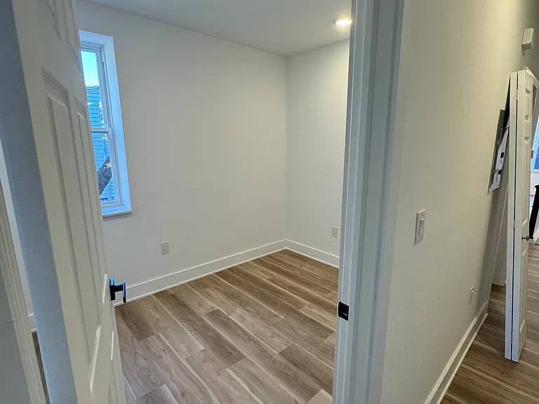 2209 Tasker St #2 — Photo 9