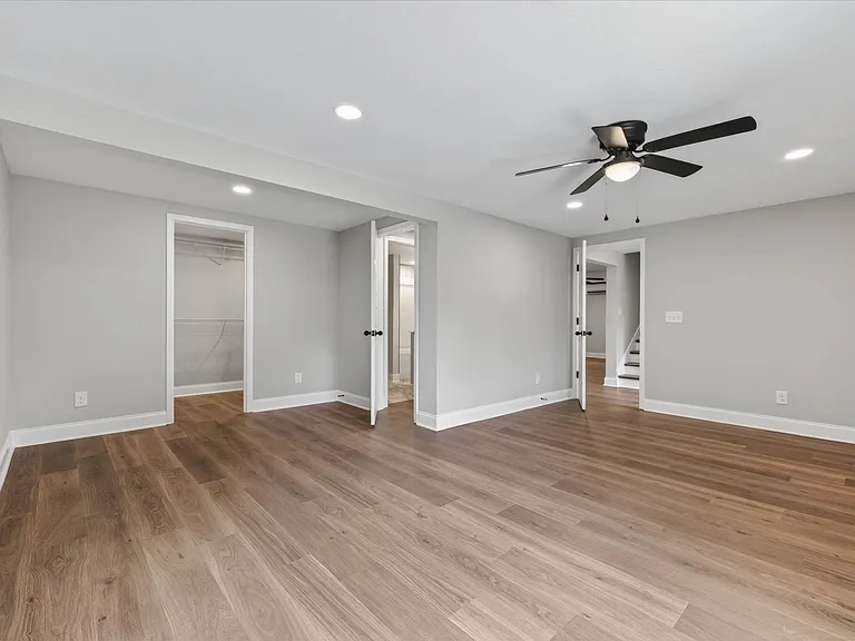 221 Clearview Dr — Photo 23