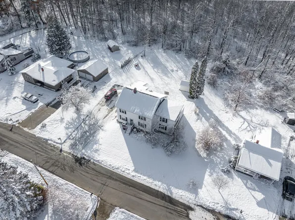 31 Patterson Street, Hampden, ME 04444