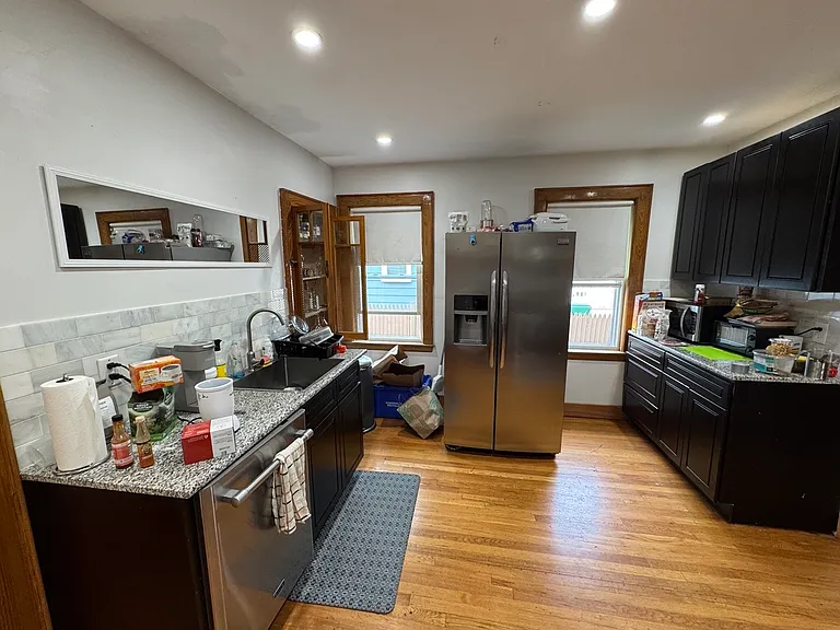 14 Renfrew St #1 — Photo 6