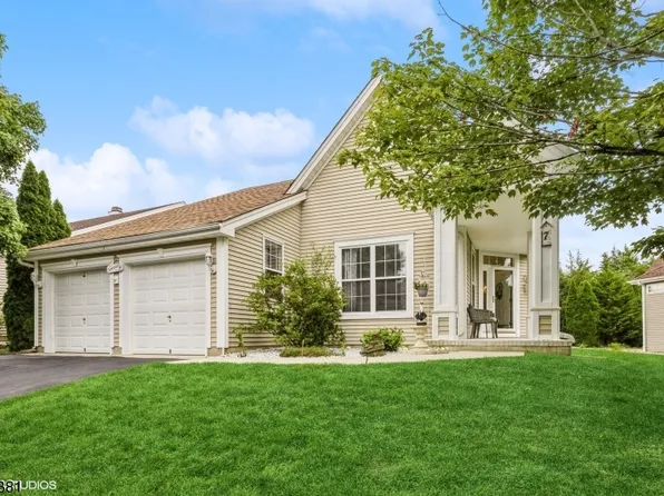 7 Frog Pond Dr, Barnegat Twp., NJ 08005