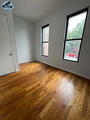 Rented by Fifth & Forever LLC | media 7