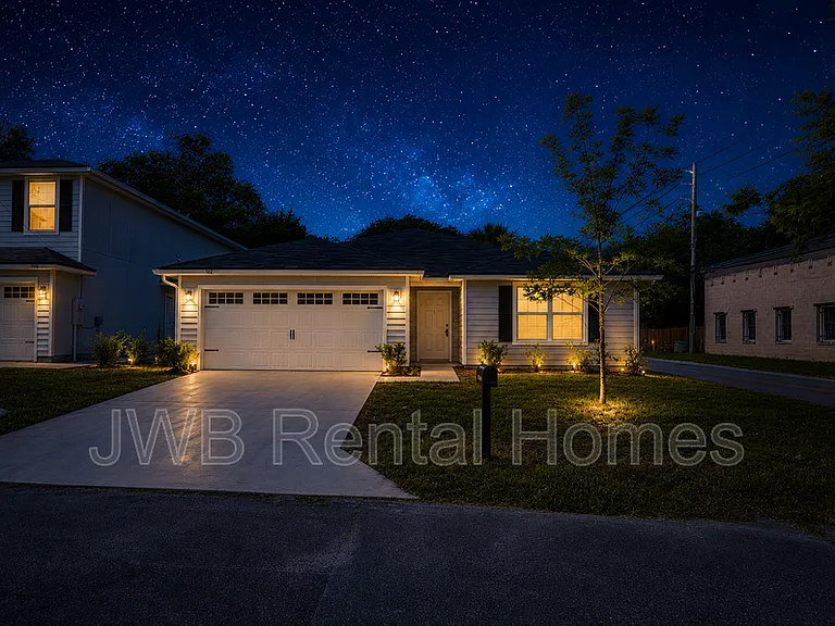 702 James St — Photo 10