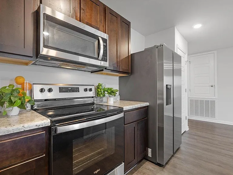 Rivers Landing Dr — Photo 15