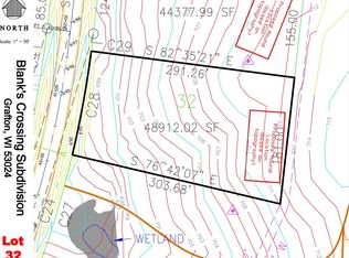 870 Tallgrass Dr, Grafton, WI 53024