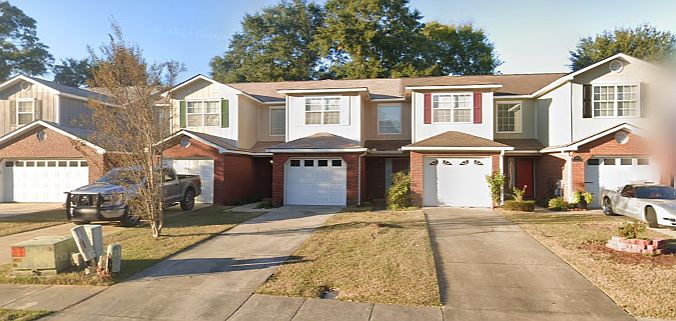 1st image of 168 Candle Brook Dr