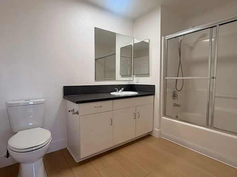 Yaya Valerio Apartments — Photo 29