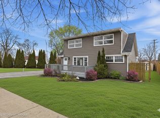 5831 W 81st Pl, Burbank, IL 60459