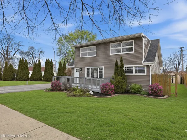 5831 W 81st Pl, Burbank, IL 60459