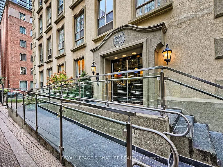 80 Charles St E #502 — Photo 2