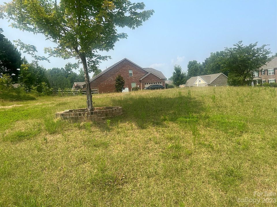 1st image of 1701 Durant Dr #102
