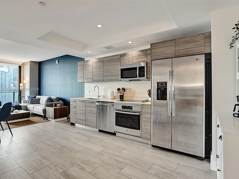 121 NE 34th St #2906 — Photo 8