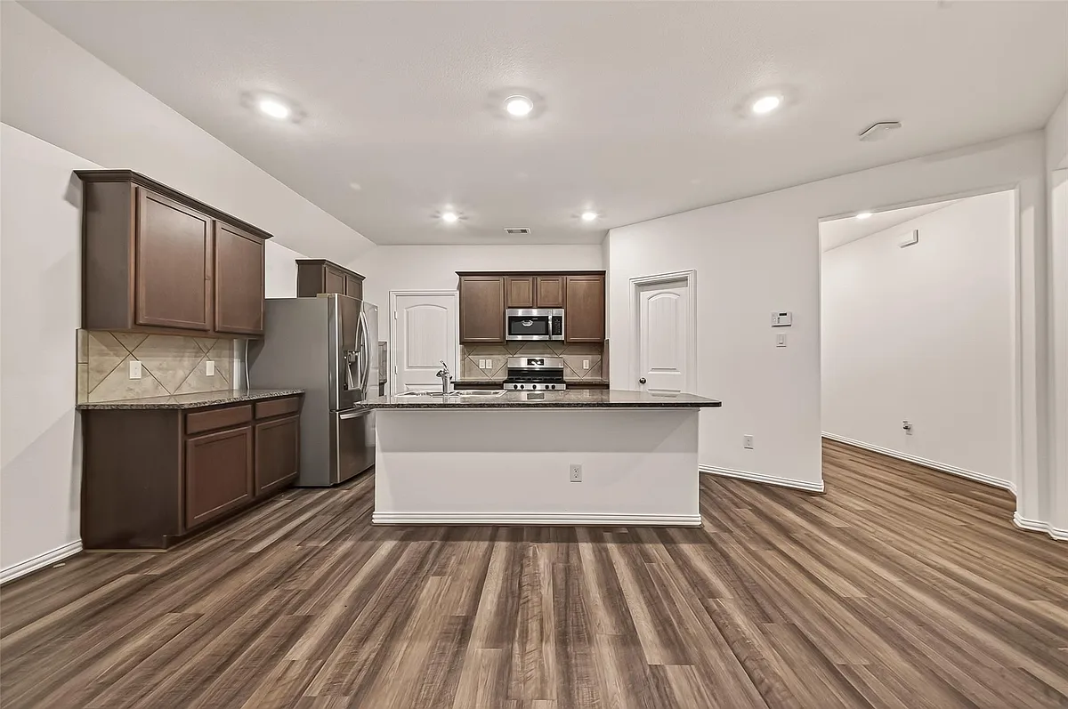Building Photo - 15918 Tug Ct