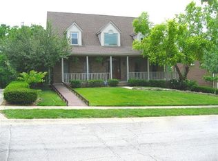 1372 Glenview Dr, Lexington, KY