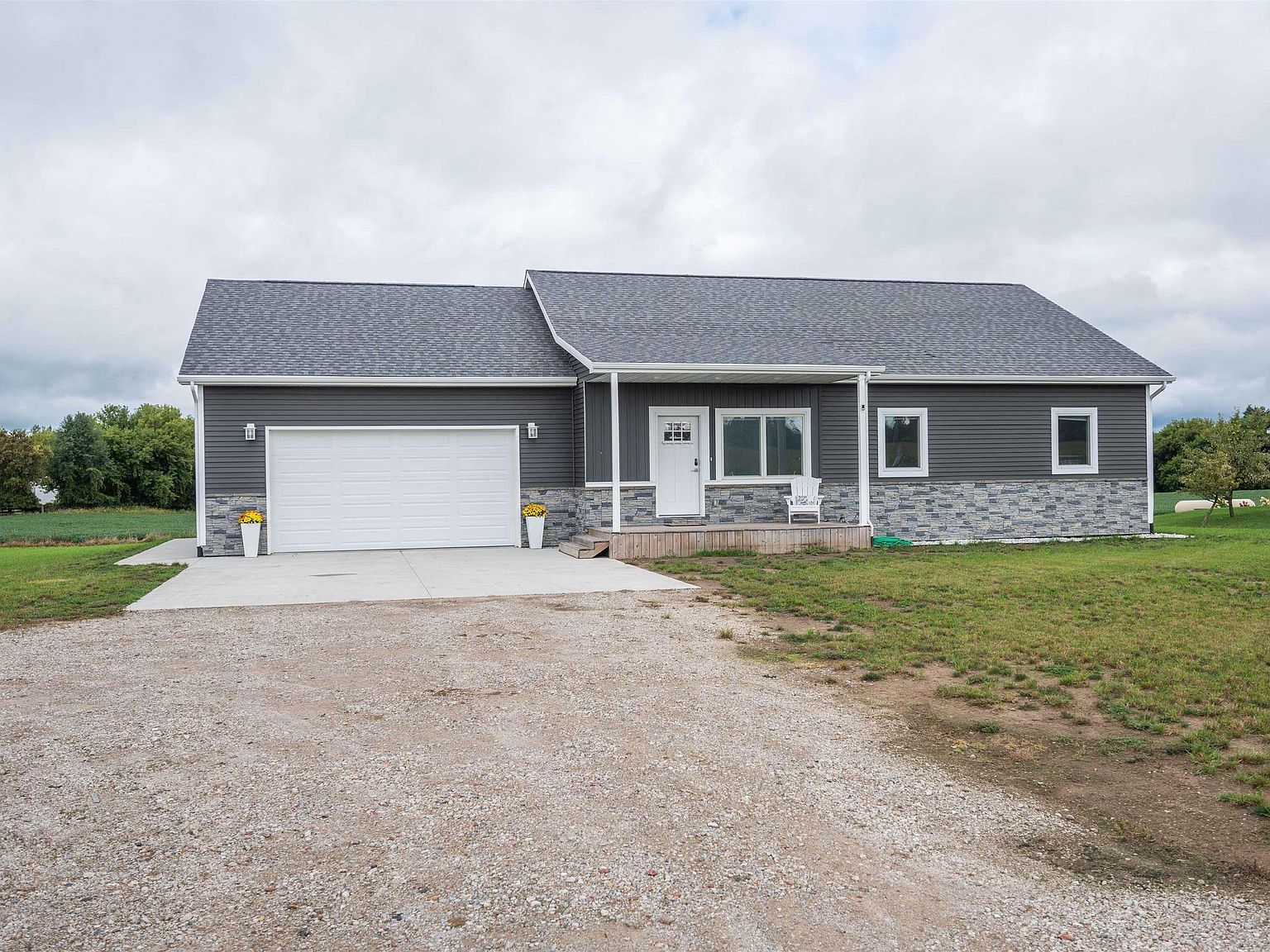 1073 E Blanchard Rd, Shepherd, MI 48883 | Zillow