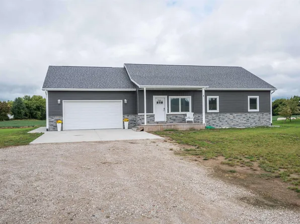 1073 E Blanchard Rd, Shepherd, MI 48883