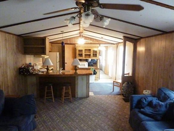 Family Room towards Kit