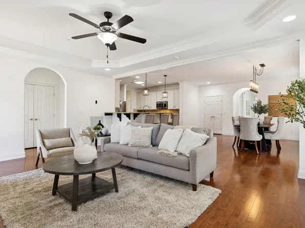 1009 Swanson Ln, Franklin, TN 37067