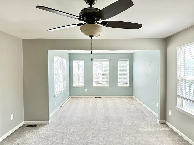 7 Coulter Ln — Photo 19
