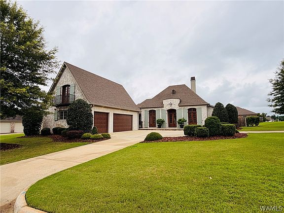2nd image of 4107 Churchill Ln