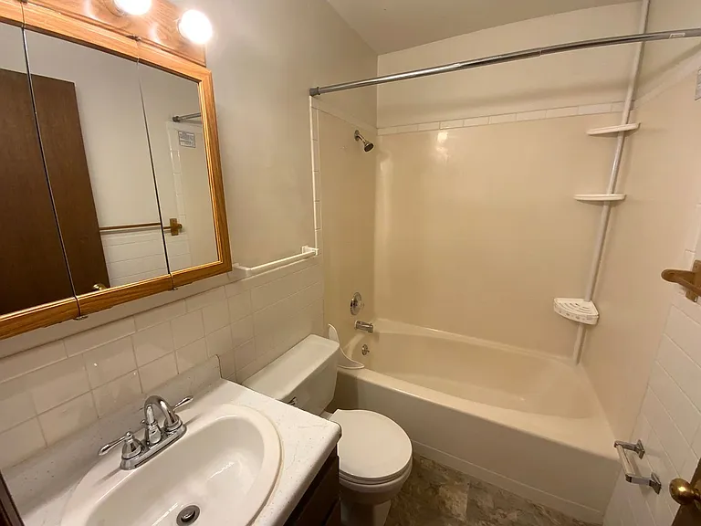 560 N East Park Ln — Photo 74