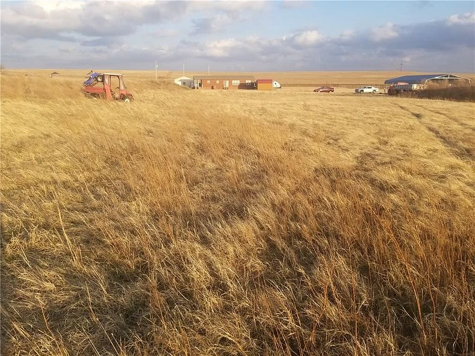 2nd image of 10050 N 2410th Rd