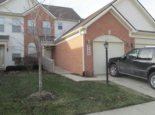 8704 Hardwood Dr, Belleville, MI 48111