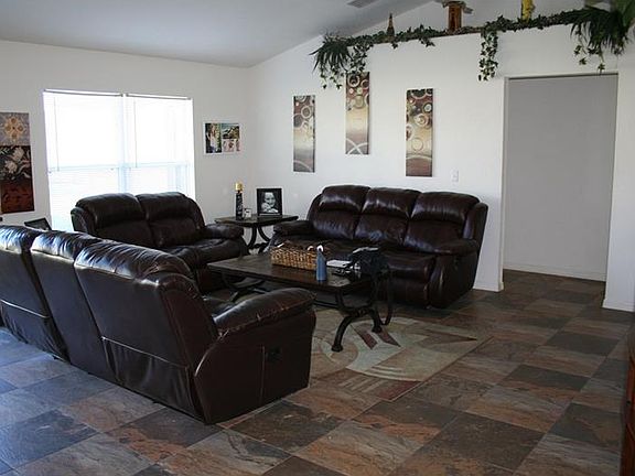 4th image of 6893 Brompton Dr