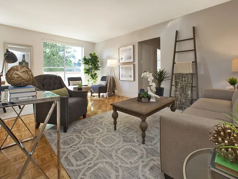 101 Millside Dr — Photo 2