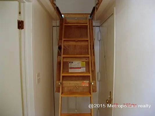 Rented by Metropolitan Realty | media 6