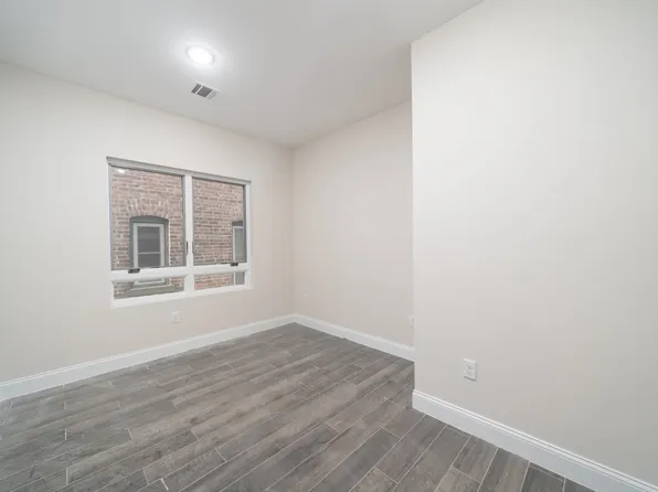 186 Kensington Avenue image 6 of 11