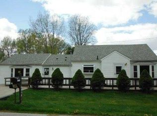 2802 Meadow Dr, Bay City, MI 48706