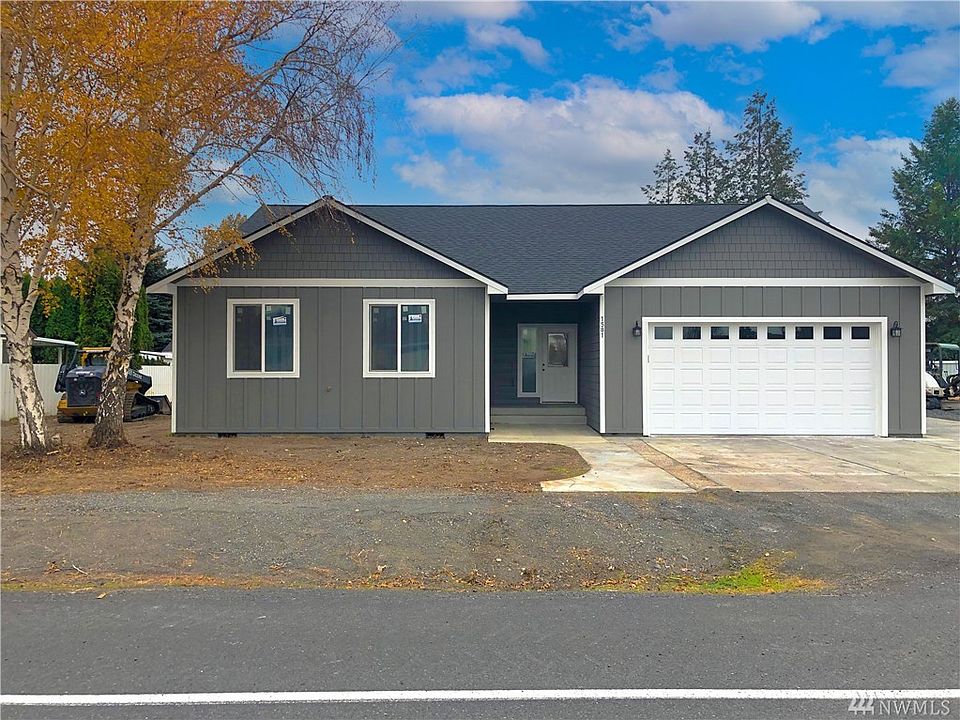1st image of 1581 Fairway Dr NE