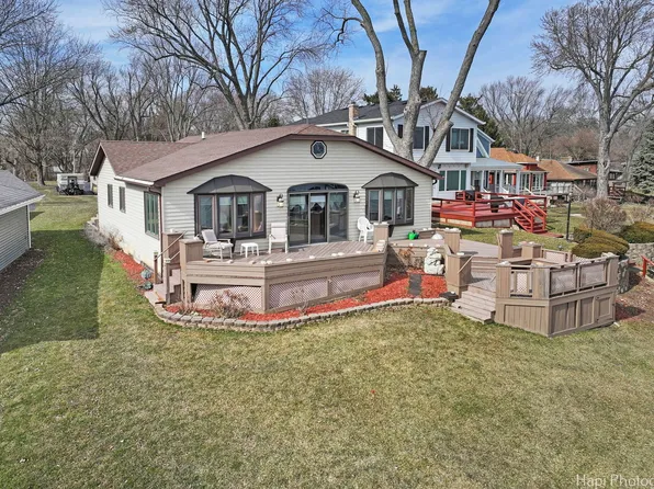 38459 N Drexel Blvd, Antioch, IL 60002