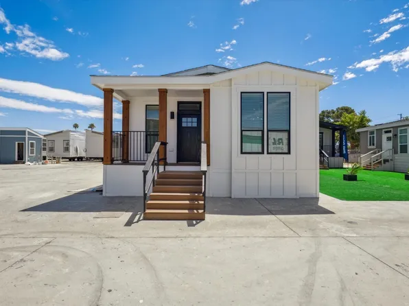 1475 N State St #63, Hemet, CA 92543