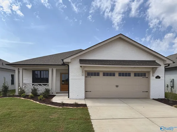 112 Applegrove Ln, Madison, AL 35757