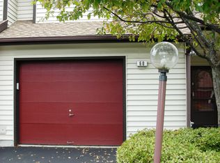 60 Surrey Hill Dr, Latham, NY 12110