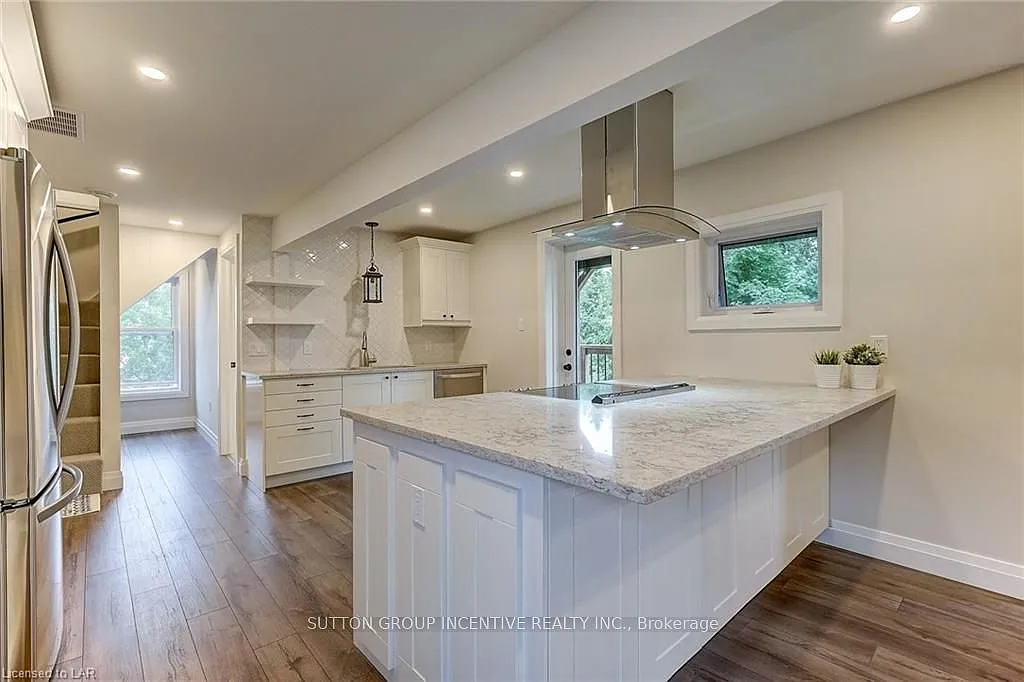 3 bed, $2,600 — Photo 3