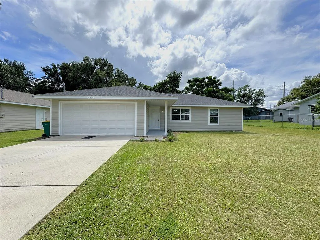 3 bed, 2.0 bath, 1140 sqft, $1,600 — Photo 1