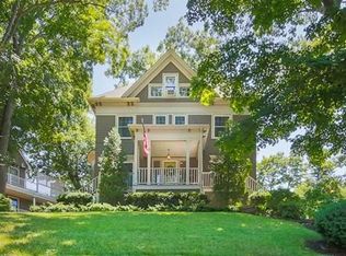 28 North Ave, Melrose, MA 02176