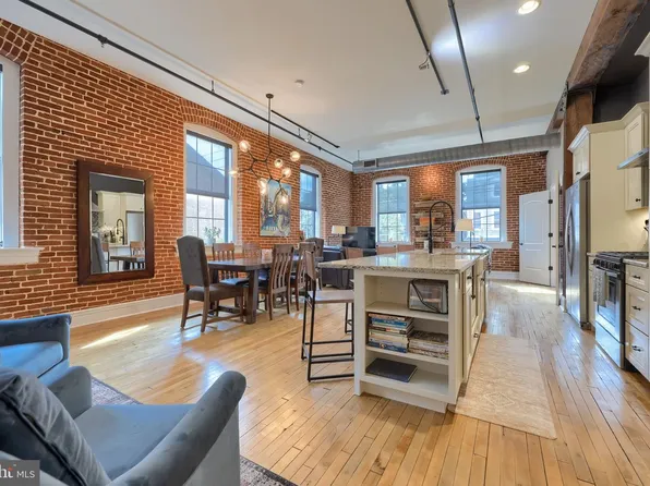 317 N Mulberry St Unit 201, Lancaster, PA 17603
