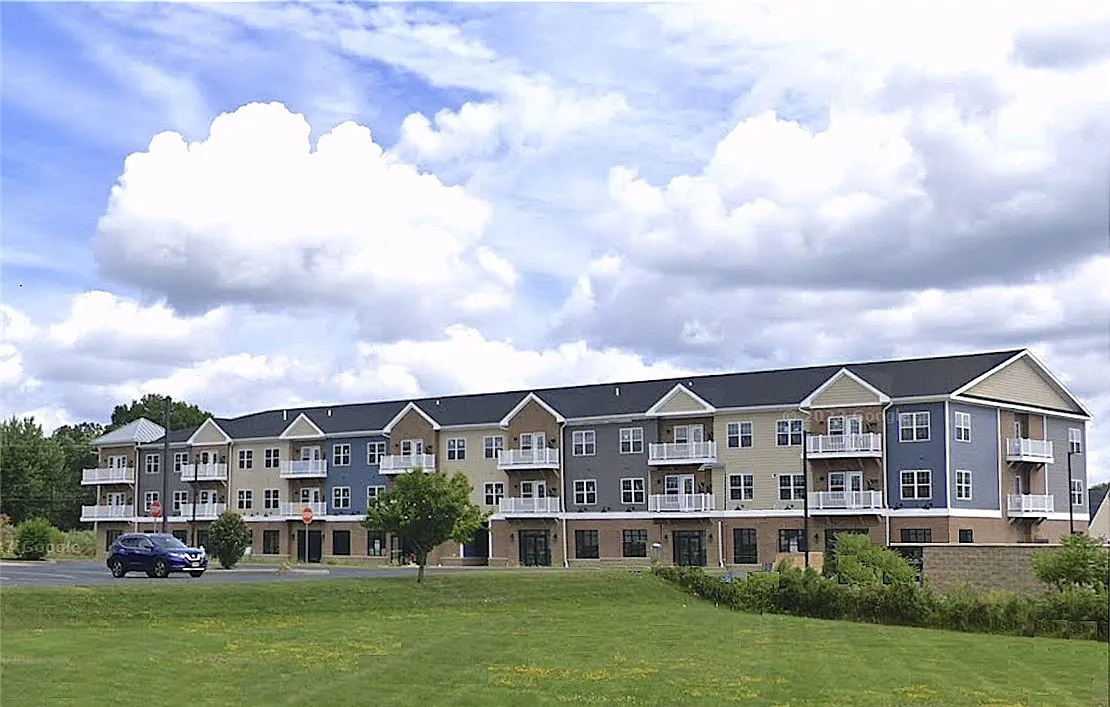 2 bed, 2.0 bath, 1047 sqft, $1,898 — Photo 1